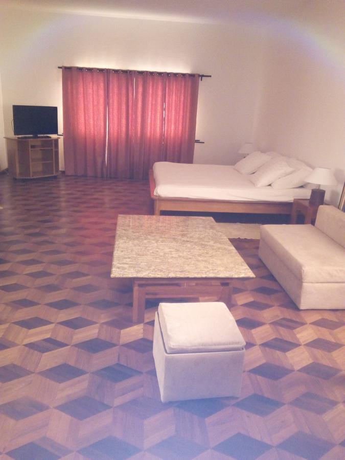 Bed and Breakfast Sahamalaza Ivato  Exterior foto