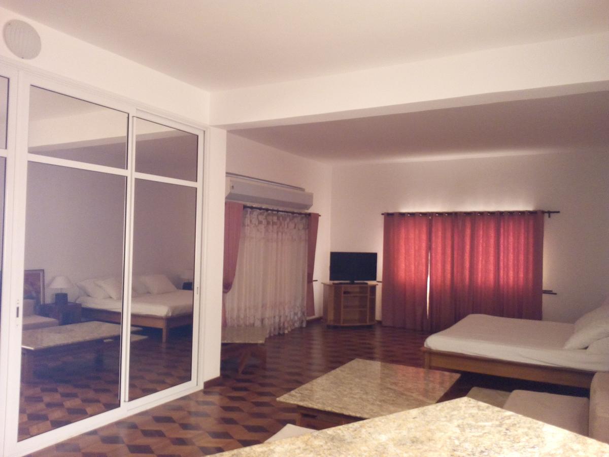 Bed and Breakfast Sahamalaza Ivato  Exterior foto